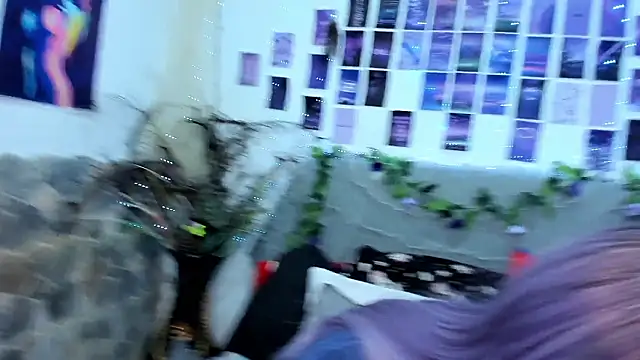 Snapshot of _viollette_ chatting on February 2026 11:56:01 PM viollette online show from February 2026 11:56:01 PM