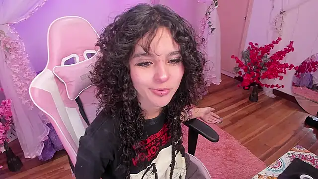 bunny curly online show from October 2025 02:14:01 PM