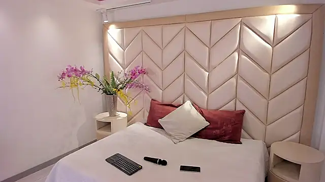 BarbieMonet online show from December 2025 09:11:01 PM