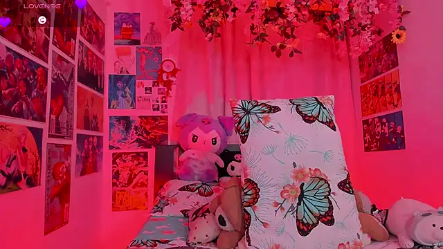 FluffyMelons online show from November 2025 11:18:02 PM