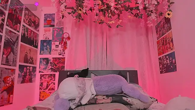 FluffyMelons online show from July 2026 04:19:01 AM