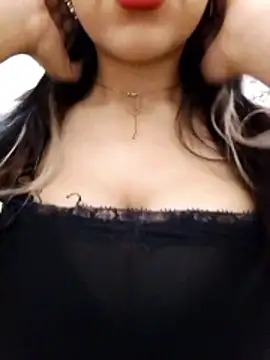 Princessa05 online show from April 2026 02:14:02 PM