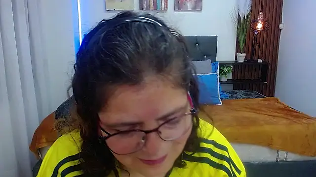 Linda banks  online show from September 2025 01:38:01 AM