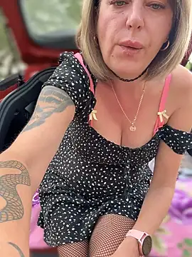 Snapshot of Milena-MilfaXXX chatting on September 2025 03:22:01 AM Milena-MilfaXXX online show from September 2025 03:22:01 AM