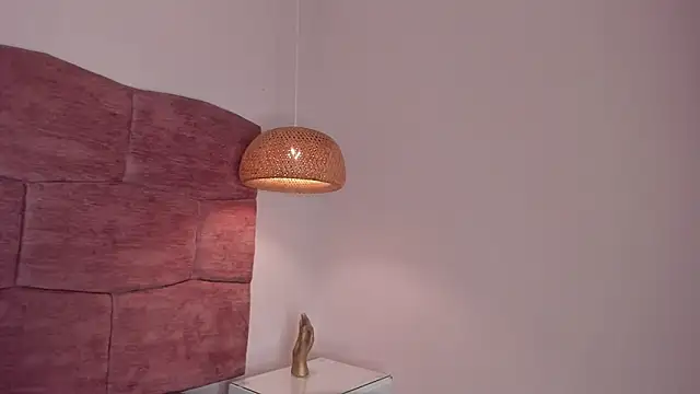 dani velvet online show from February 2026 03:04:01 AM