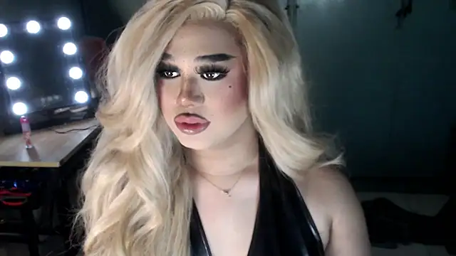 Snapshot of dangerouswomanx chatting on April 2026 04:29:01 PM dangerouswomanx online show from April 2026 04:29:01 PM