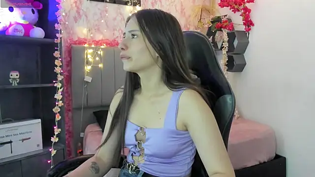 Scarlett21   online show from April 2026 07:25:02 PM