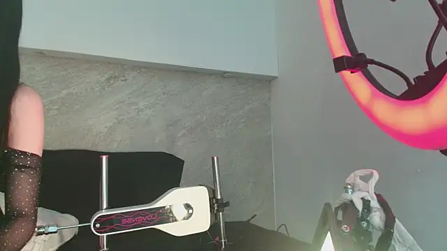 Dixie grey1 online show from March 2026 01:05:01 PM