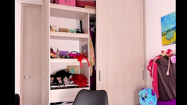 lia rip01 online show from December 2025 02:45:02 PM