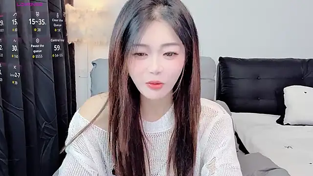 CeeKie online show from October 2025 04:57:01 AM