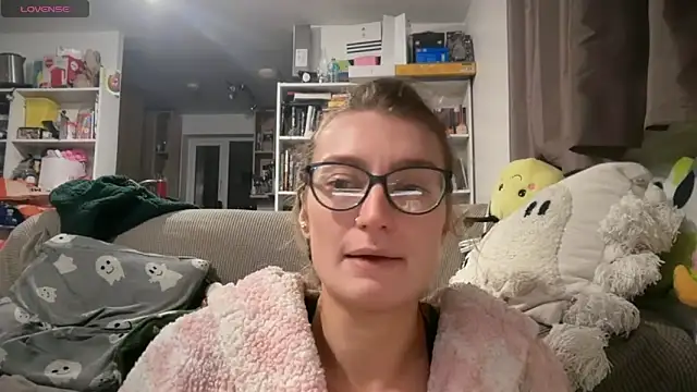 harleyblair online show from March 2026 11:10:01 PM