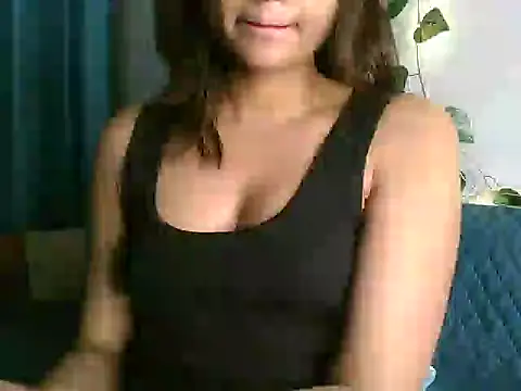 Snapshot of Honey-darlin chatting on October 2025 09:47:02 PM Honey-darlin online show from October 2025 09:47:02 PM