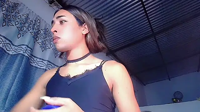 Snapshot of Anthonella_valentina chatting on June 2026 03:18:02 AM Anthonella valentina online show from June 2026 03:18:02 AM