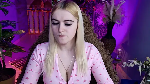 Stef Nicks online show from March 2026 09:02:01 AM