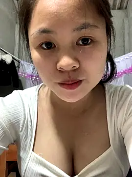 NhuFox online show from November 2025 01:30:02 AM