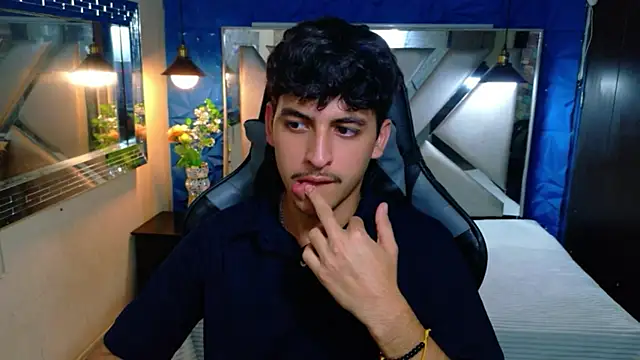 Snapshot of Alan_Del_Reyx chatting on February 2026 04:14:01 PM Alan Del Reyx online show from February 2026 04:14:01 PM