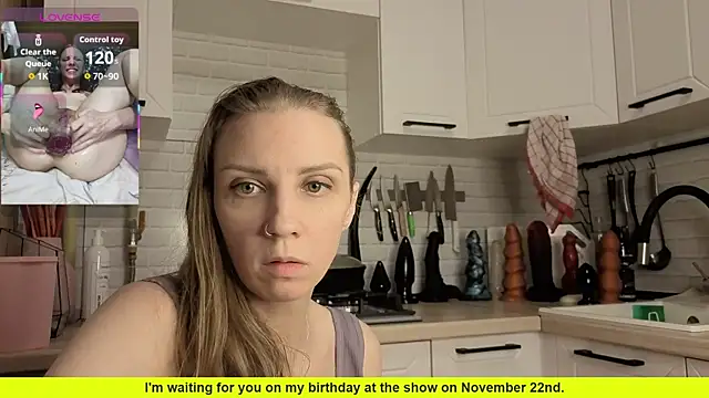 Snapshot of Edena_ chatting on November 2025 08:30:02 PM Edena online show from November 2025 08:30:02 PM