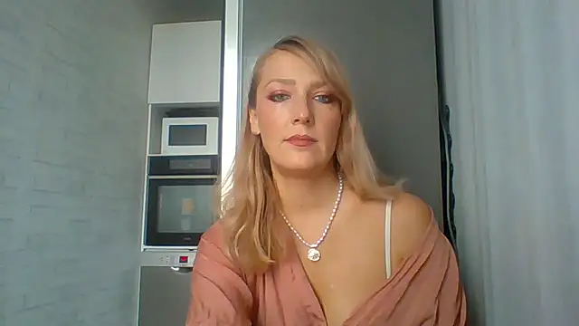 Vexxaa online show from November 2025 11:09:02 AM