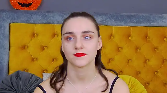 Jessica White  online show from November 2025 04:55:02 AM