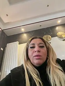 Snapshot of TheeaBlanco chatting on December 2025 06:41:01 AM TheeaBlanco online show from December 2025 06:41:01 AM