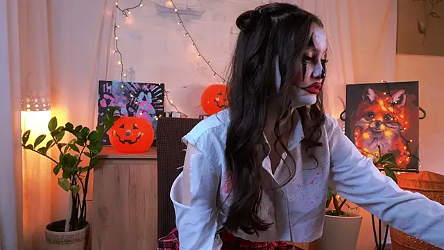 EvaDowe online show from October 2025 02:56:01 AM