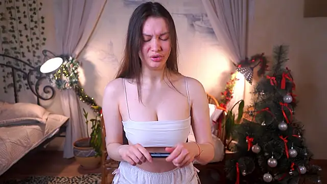 Snapshot of EvaDowe chatting on February 2026 04:43:02 AM EvaDowe online show from February 2026 04:43:02 AM