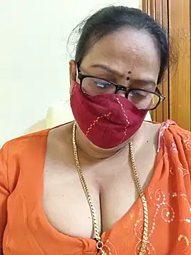 Snapshot of heera-rani chatting on June 2026 05:41:01 AM heera-rani online show from June 2026 05:41:01 AM