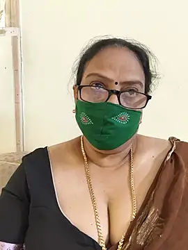 Snapshot of heera-rani chatting on July 2026 05:38:02 AM heera-rani online show from July 2026 05:38:02 AM