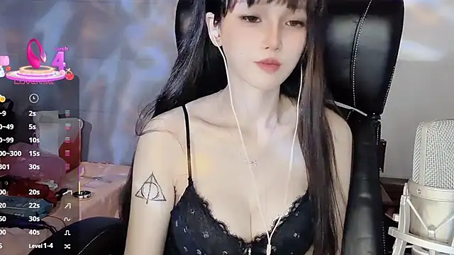 twlilybae online show from July 2026 09:23:01 AM