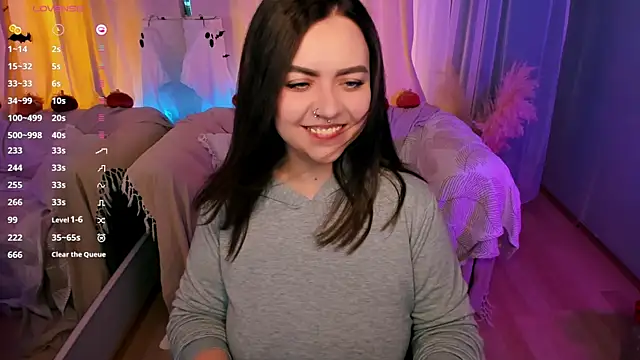 ashton heidii online show from October 2025 10:21:01 PM