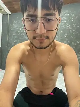 Snapshot of DanteRushh chatting on September 2025 08:03:01 PM DanteRushh online show from September 2025 08:03:01 PM