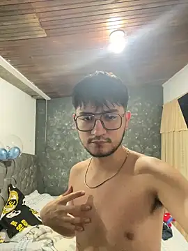 Snapshot of DanteRushh chatting on October 2025 09:25:01 PM DanteRushh online show from October 2025 09:25:01 PM