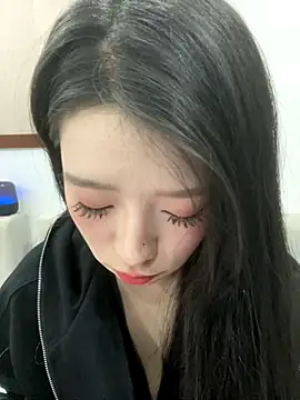 Snapshot of yuanyuanzi99 chatting on October 2025 10:14:02 AM yuanyuanzi99 online show from October 2025 10:14:02 AM