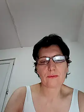 Snapshot of Vera_Elle chatting on October 2025 02:14:02 PM Vera Elle online show from October 2025 02:14:02 PM