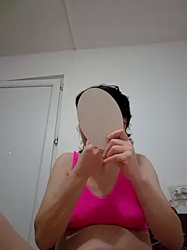 Snapshot of Vera_Elle chatting on March 2026 05:41:02 PM Vera Elle online show from March 2026 05:41:02 PM