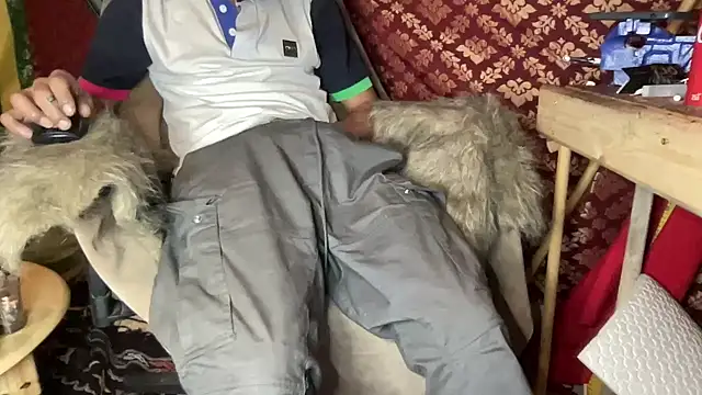 JUSTFORRICH online show from December 2025 07:29:02 PM