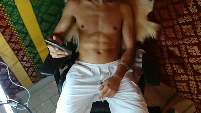 JUSTFORRICH online show from April 2026 03:24:02 PM