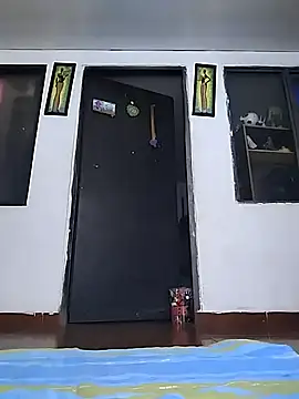 PerlaZultana online show from October 2025 12:33:01 PM