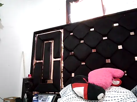 vegacristal88 online show from November 2025 09:16:01 PM