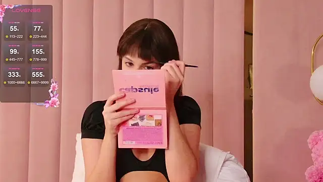 Snapshot of Miranda_Kerry chatting on January 2026 06:28:02 AM Miranda Kerry online show from January 2026 06:28:02 AM