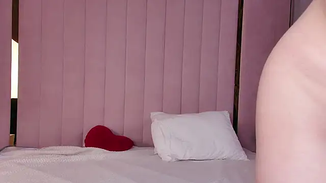 Miranda Kerry online show from April 2026 06:24:01 AM