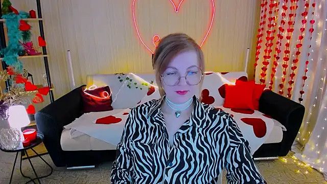 YourUniverser online show from February 2026 04:35:01 AM