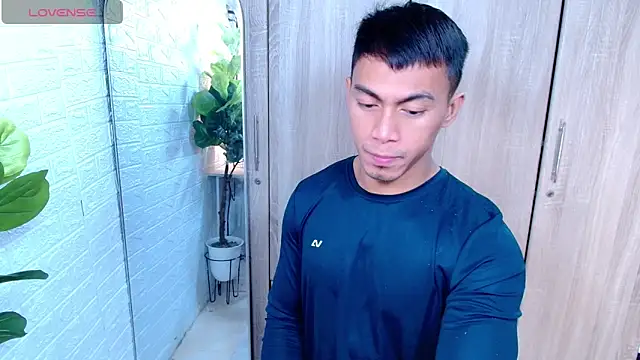 PinooyMilker online show from December 2025 08:57:02 PM