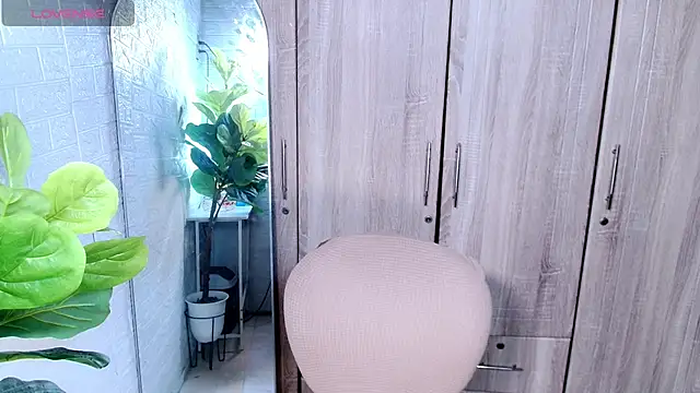 PinooyMilker online show from March 2026 02:02:02 PM