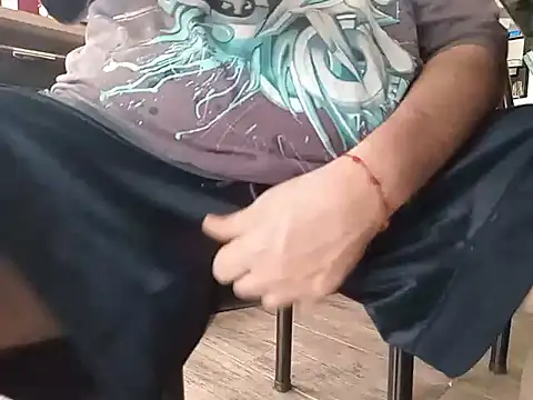 Snapshot of BabyBearMilk chatting on February 2026 06:15:02 PM BabyBearMilk online show from February 2026 06:15:02 PM