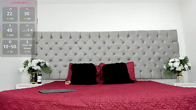 Snapshot of KellyRooss chatting on October 2025 07:24:01 PM KellyRooss online show from October 2025 07:24:01 PM