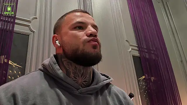 OliverSport online show from October 2025 03:35:01 PM