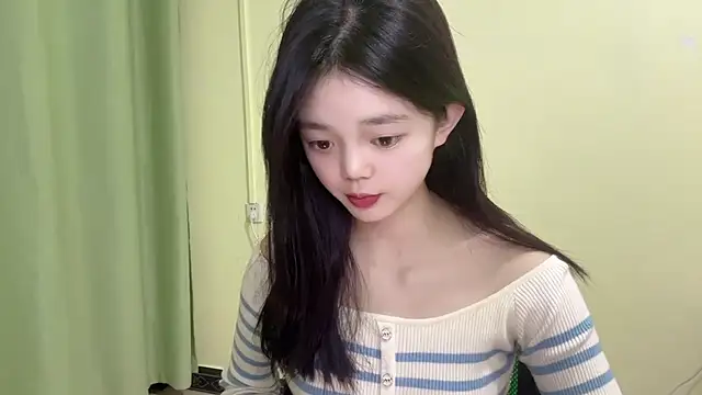 Nicole-13 online show from November 2025 10:16:01 AM