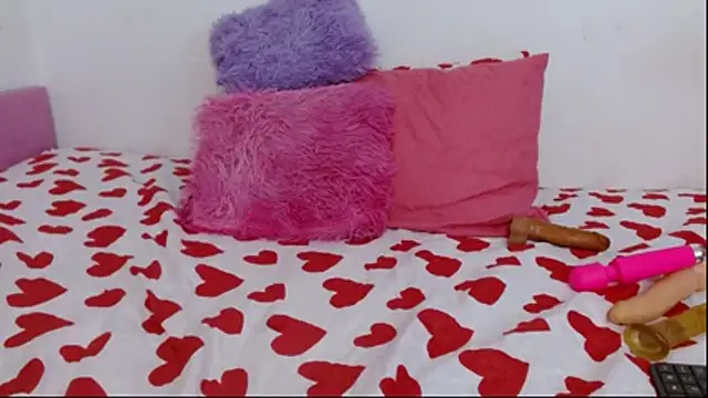 Snapshot of suzanhot_30 chatting on November 2025 08:21:02 PM suzanhot 30 online show from November 2025 08:21:02 PM