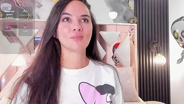 Alijohansonn online show from October 2025 04:08:02 PM